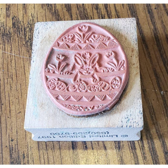 Vintage 1997 Limited Edition Easter Bunny Egg Wood Mounted Rubber Stamp - Picture 4 of 8